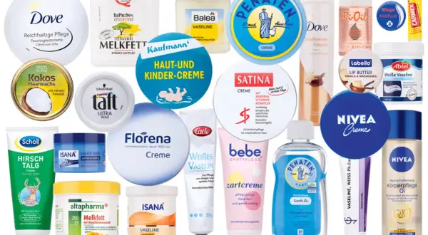 Eine Collage von Hautpflegeprodukten, darunter verschiedene Vaseline-Marken, die zeigen, woraus Vaseline besteht: ein vielseitiger Inhaltsstoff für Hautpflege.